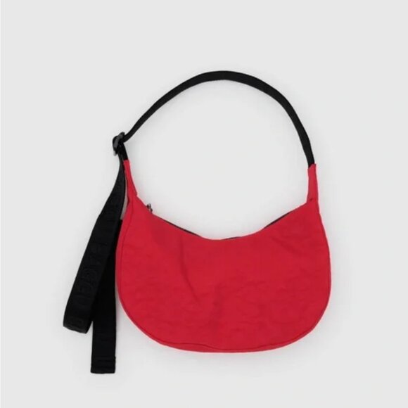 BAGGU Small Nylon Crescent Bag Candy Apple Red NWT - Picture 1 of 2